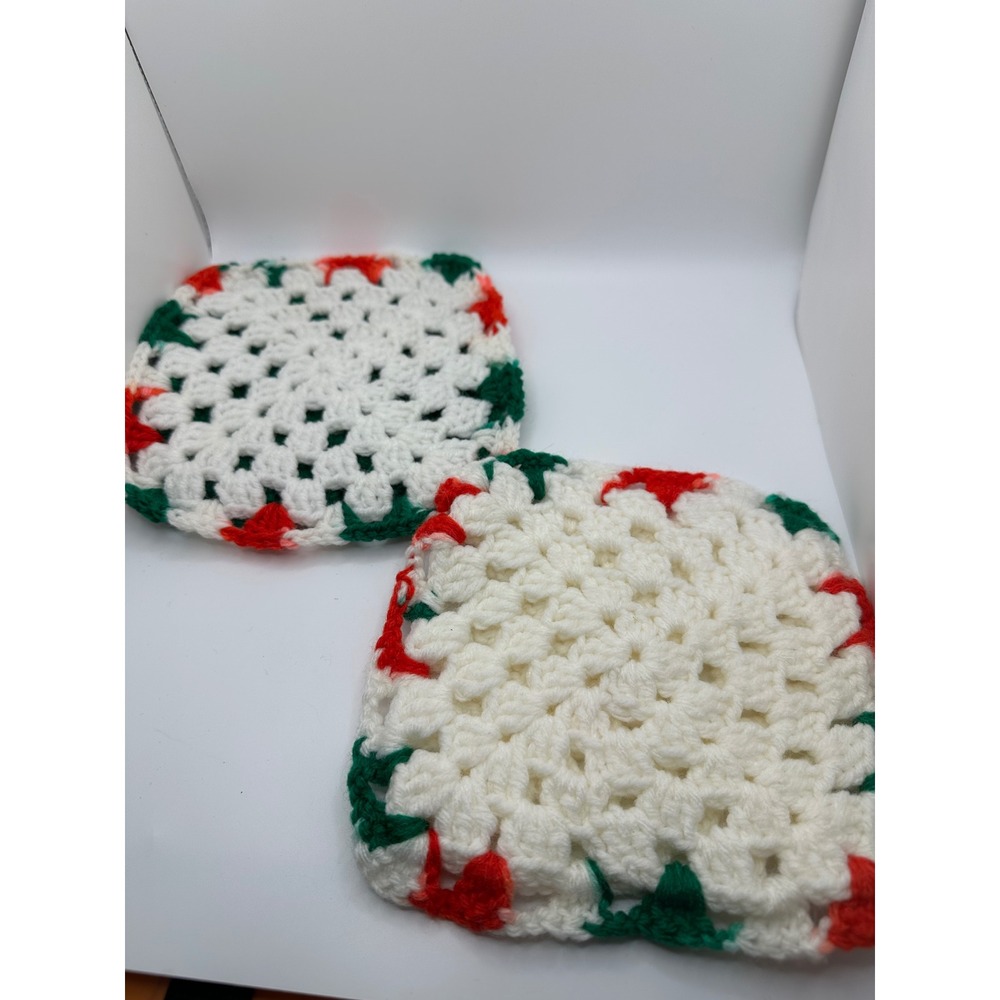 Set of‎ 2 Handmade Crochet Christmas Coaster/pot holder Red Green White  Square